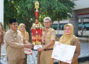 Pandai Mengapresiasi, Bupati Bangkalan Serahkan Penghargaan Bravo Inotek