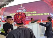 Warning! Pemilih Dilarang Menggunakan HP di Bilik Suara