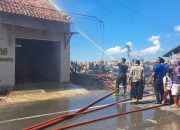 Sebanyak 3 Gudang Kayu Terbakar di Pinggir Papas