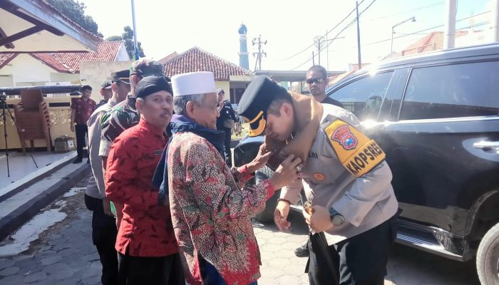 Kapolres Sumenep Kunker di Pulau Sapudi: Tolak Ajakan Black Campaign dan Berita Hoax