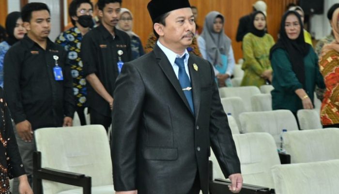 Raih Gelar Doktor, Kepala BAPPEDA Sumenep Berharap dapat Memberikan Manfaat