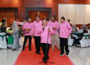 Rektor Uniba Madura Menyapa Guru BK Pakai Lagu Legendaris