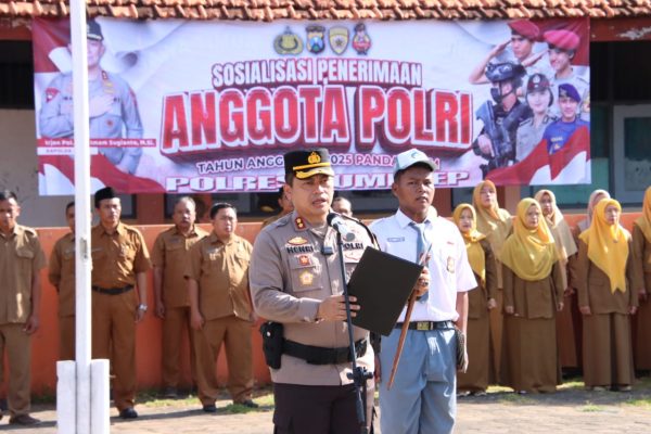 Kapolres Sumenep Sosialisasikan Penerimaan Anggota Polri 2025 di SMKN 1 Kalianget