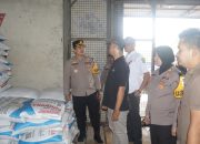 Polres Sumenep dan Tim KP3 Pantau Distribusi Pupuk Bersubsidi di Saronggi