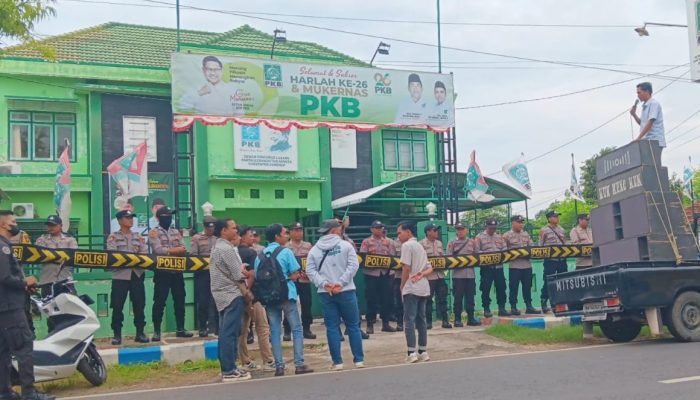 Diduga Gagal Peras Oknum DPRD Sumenep, Lembaga Hukum Gagas Nusantara Gelar Demo