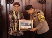 Dinilai Berdedikasi Pelestarian Budaya, Kapolres Sumenep dapat Penghargaan dari Menteri Kebudayaan RI