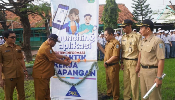 Pertama di Madura, SMKN 1 Sumenep Luncurkan Aplikasi siPKL