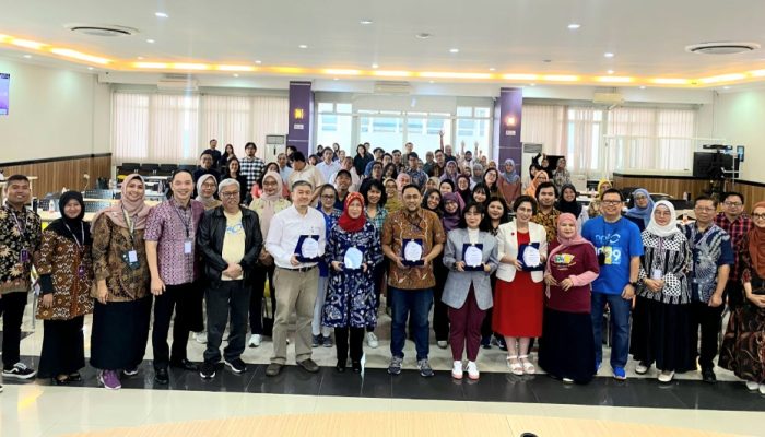 APIO Jatim bareng Praktisi dan Akademisi Peduli Kesehatan Mental di Tempat Kerja