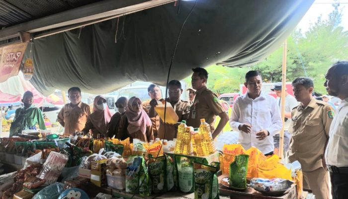 TPID dan Satgas Pangan Sumenep Sidak Pasar Anom, Tak Temukan Minyak Kita Palsu