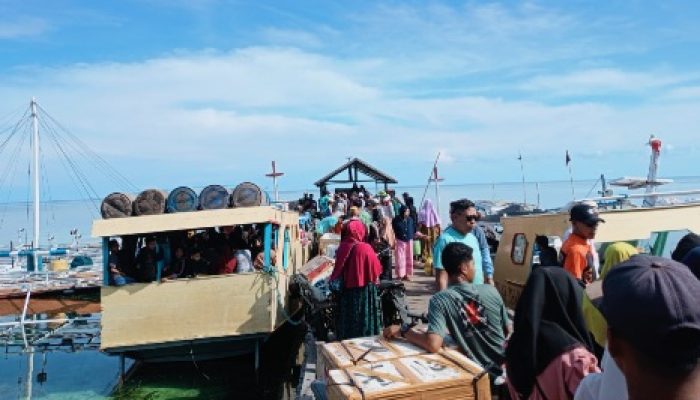 Arus Balik di Pulau Sakala Padat, Dua Kapal Taxi Dikerahkan
