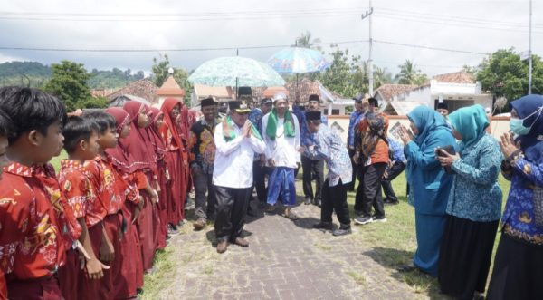 Pesan Wabup Sumenep di Pulau Kangean: Kami Tidak Akan Bedakan Kepulauan dengan Daratan dalam Pembangunan