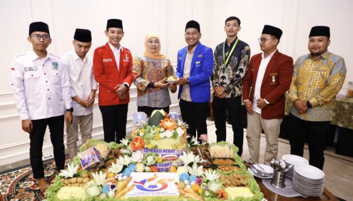 Khidmat dan Inspiratif, Harlah ke-65 PMII Jatim Digelar di Kediaman Gubernur Khofifah