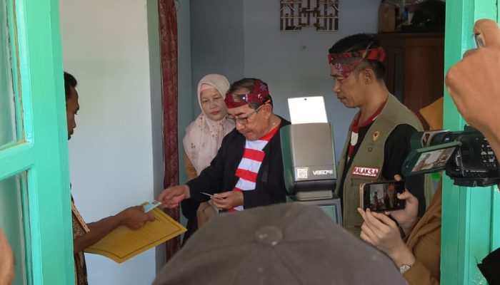 Wabup Sumenep Tinjau Lokasi Ledakan Gas, Keluarga Bakal Dapat Bantuan Renovasi dan Biaya Pendidikan