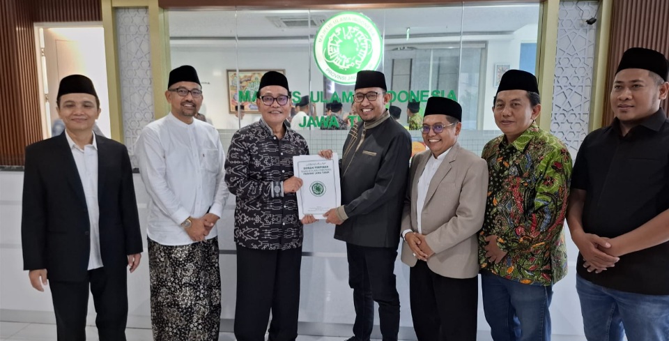 Bupati Sumenep Terima SK MUI Jatim, Siap Berkhidmat Meski di Tengah Kesibukan