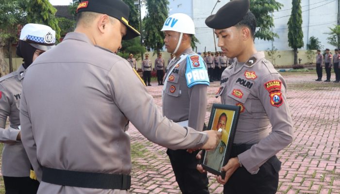 Pesan Kapolres Sumenep dalam Upacara PTDH: Ini Bukan Hal yang Membanggakan