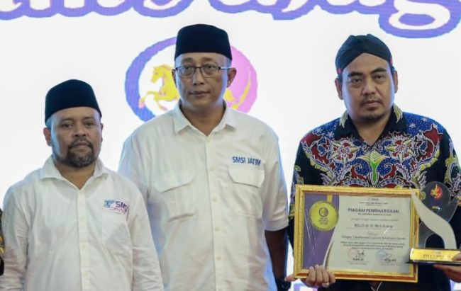 Bikin Bangga di SMSI Award 2025, RSUD Moh Anwar Diakui sebagai Pelopor Transformasi Kesehatan Daerah