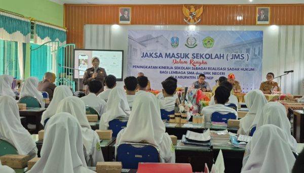 SMKN 1 Sumenep Jadi Lokasi Perdana Penyuluhan Hukum bagi Guru dan Siswa