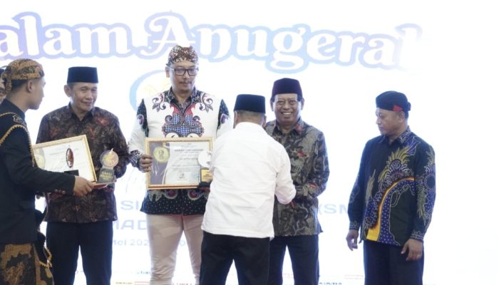 Camat Sapeken Dinobatkan Sebagai Inovator Pelayanan Publik Terbaik Kepulauan Sumenep