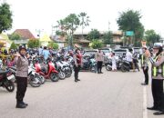 Polwan Polres Sumenep Turun ke Jalan Amankan Shalat Jumat, Ciptakan Rasa Aman bagi Warga