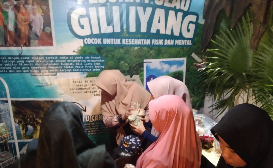 Pengunjung Asal Pontianak Langsung Terpikat Potensi Giliyang di Festival Desa Wisata Madura 2025
