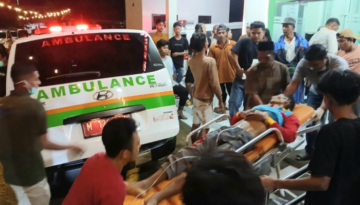 Pagar Roboh Saat Final Kerapan Sapi di Sumenep, 3 Penonton Alami Luka-Luka dan 1 Meninggal Dunia