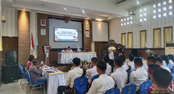 Finalis Kacong Cebbing 2025 Antusias Ikuti Pembekalan Tata Rias, Tampil Menawan dengan Batik Khas Sumenep