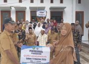 Pemdes Sepanjang Salurkan Insentif kepada 41 Guru Ngaji dari Dana Desa 2025