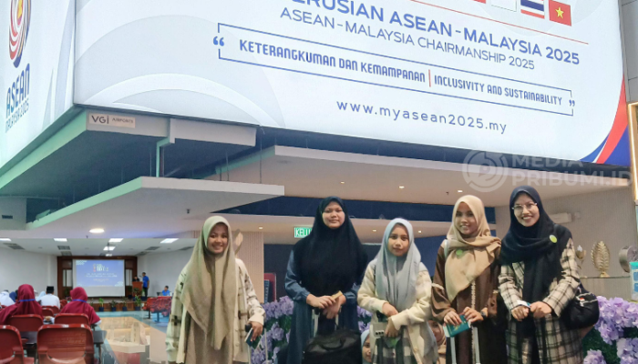 Tim Debat Ponpes Annuqayah Lubangsa Putri Melaju ke Babak Outround Interschool Debating Championship 2025 Malaysia