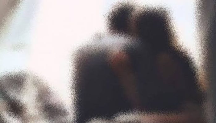 Gegara Foto Mesra, Kepala SDN Sakala Diduga Selingkuh dengan Guru Honorer