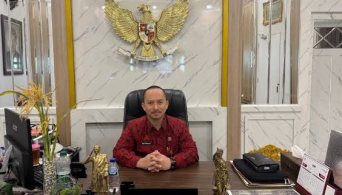 Disebut Sebagai Figur Potensial Calon Sekkab Sumenep, Arif Firmanto Tanggapi dengan Diam