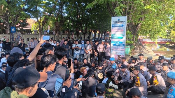 Demo di Sumenep: Massa Desak Kapolri Mundur, Tuntut Keadilan atas Kematian Affan