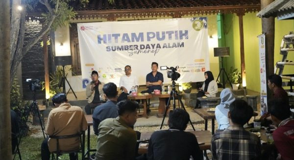 Sarasehan “Hitam Putih SDA Sumenep” Bareng Aktivis Mahasiswa