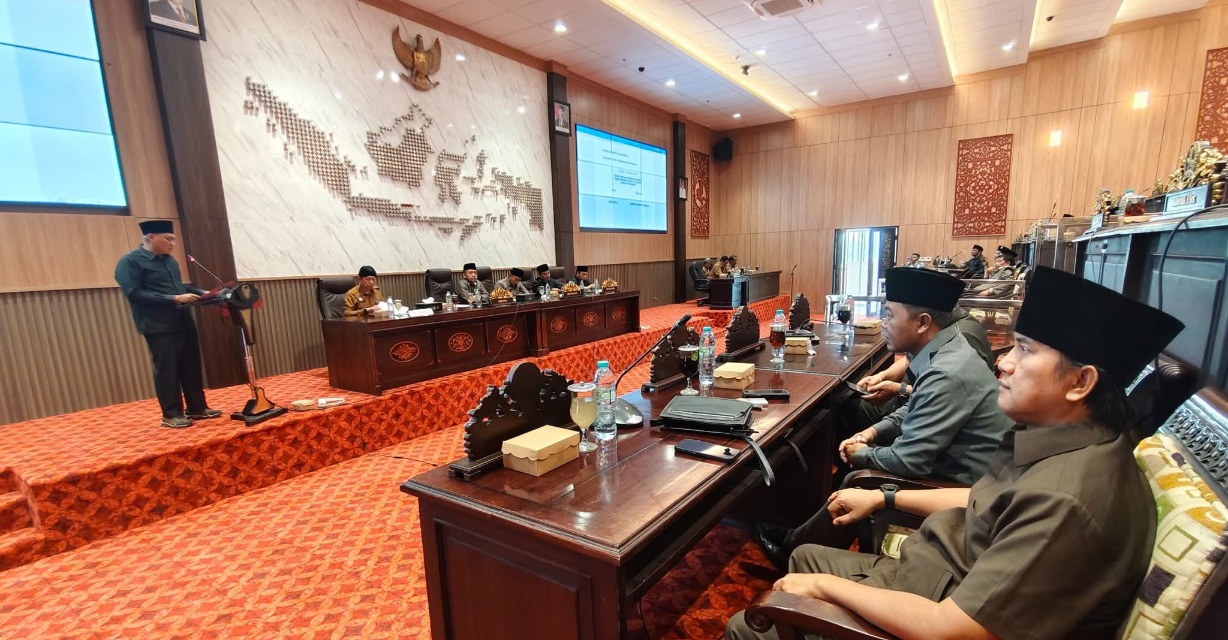 Tujuh Fraksi DPRD Sumenep Sampaikan Laporan Reses III, Soroti Campak, Listrik Kepulauan, Infrastruktur, dan Pendidikan Pesantren