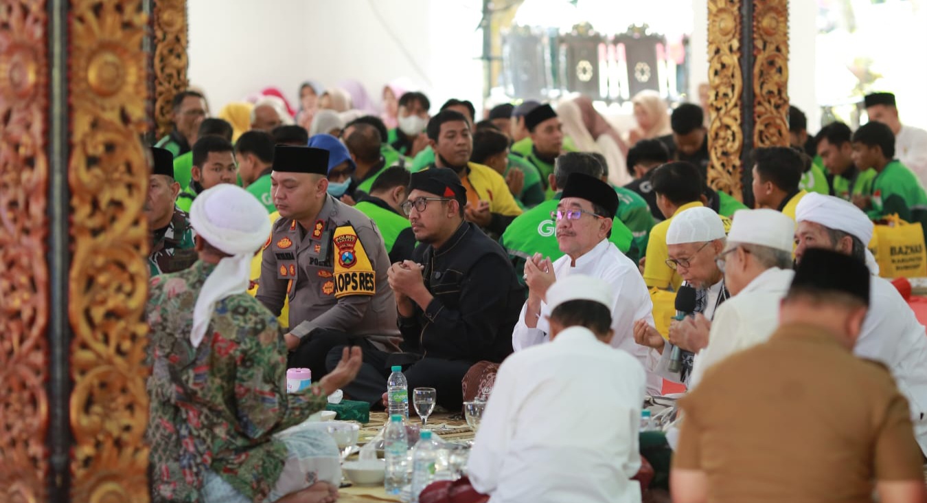 Sumenep Saling Jaga: Pemkab, Ojol, Mahasiswa, dan Tokoh Lintas Agama Gelar Doa Bersama