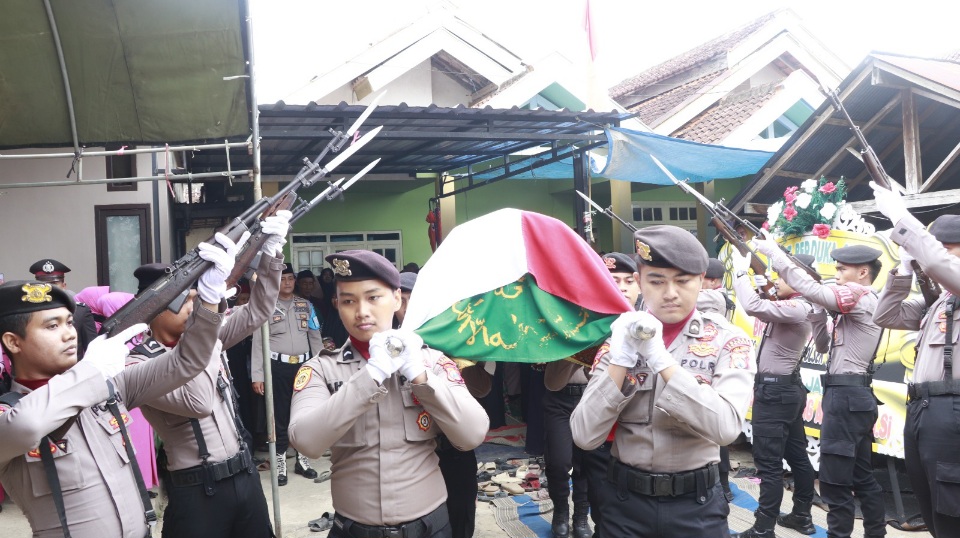 Polres Sumenep Berduka, Bripka Rahmat Hidayat Wafat dalam Kecelakaan Saat Berdinas