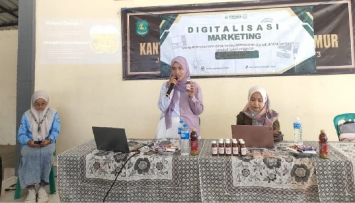Mahasiswa KKN UA Dorong UMKM Desa Nyabakan Timur Go Digital, Siwalan Jadi Produk Unggulan