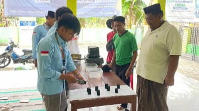 Mahasiswa KKN UA Sulap Limbah Tembakau Jadi Briket Ramah Lingkungan, Warga Banban Terinspirasi