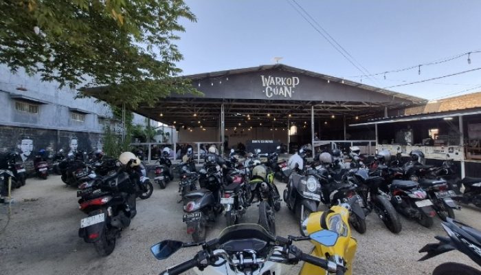 Memperingati Maulid Nabi Muhammad SAW, Warkop Cuan Sediakan Kopi dan Es Teh Gratis