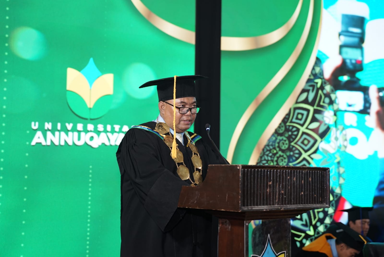 Universitas Annuqayah Sumenep Kukuhkan Ratusan Sarjana dan Magister