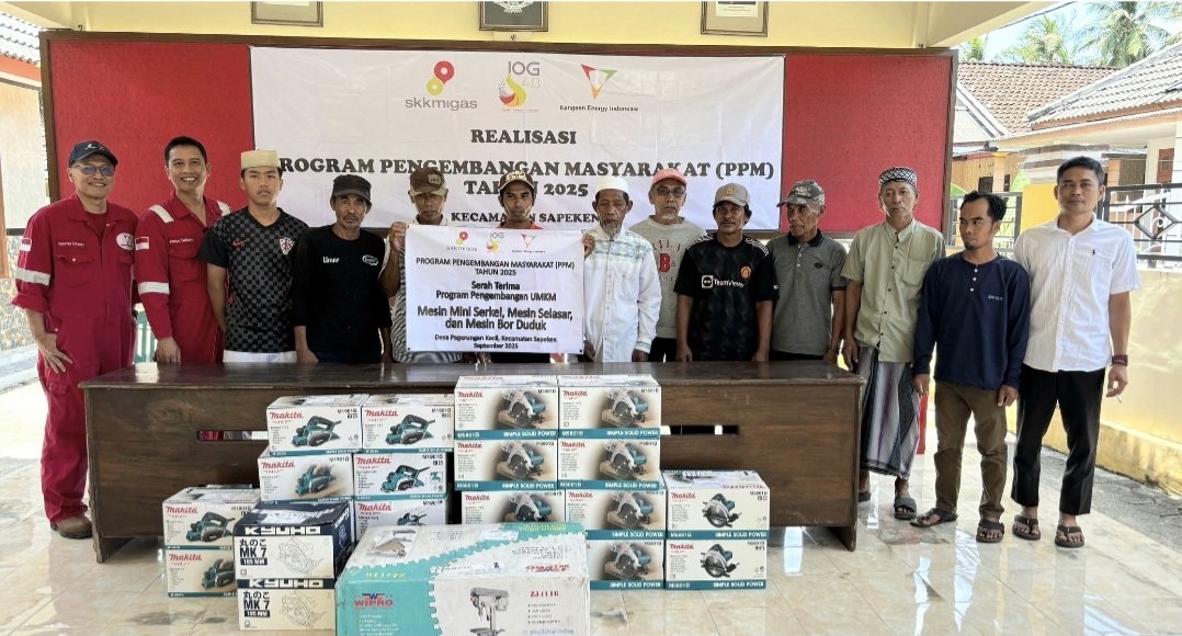 Respon Tukang Mebel Kayu Terhadap PPM SKK Migas–KEI di Pagerungan Kecil