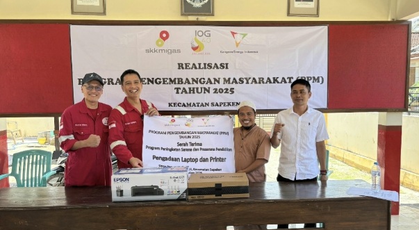 Respon Tukang Mebel Kayu Terhadap PPM SKK Migas–KEI di Pagerungan Kecil