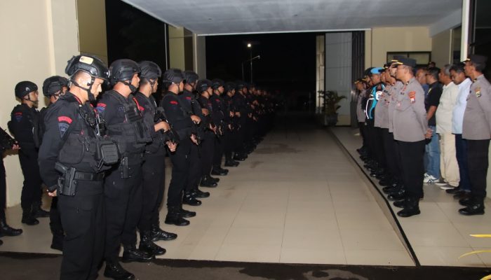 Polres Sumenep Gelar Apel Sambut Pasukan Brimob untuk Amankan Situasi di Kepulauan Kangean