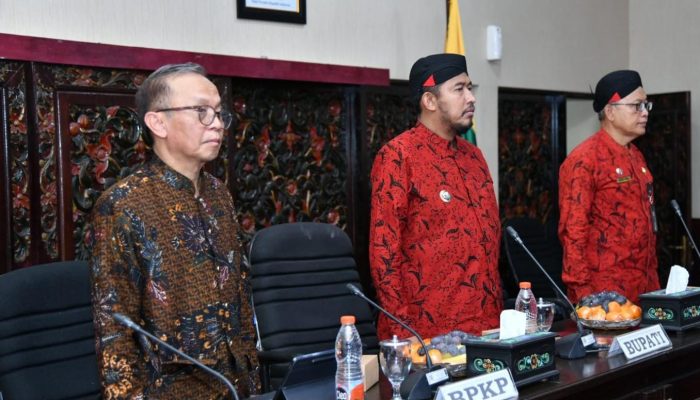 Bupati Sumenep Tekankan Transparansi dan Inovasi dalam Pengelolaan Keuangan Desa