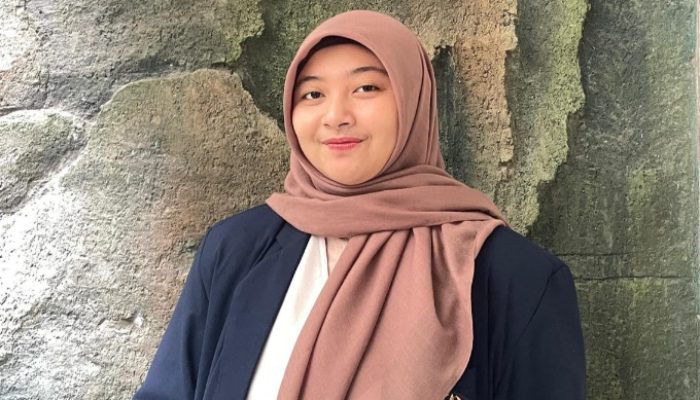 Sejarah Sastra, Laut Pengetahuan: Catatan Perubahan Cara Pandang dalam Satu Semester