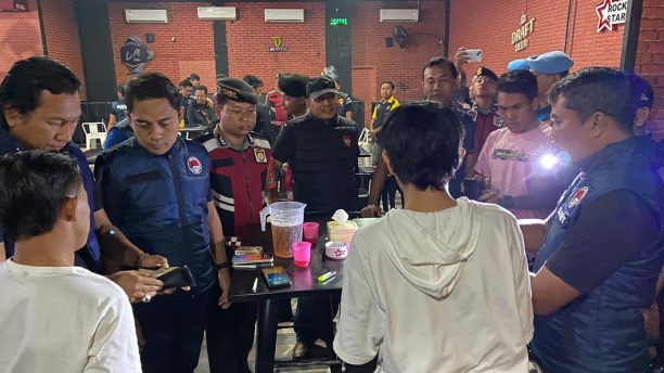 Polres Sumenep Razia Tempat Hiburan Malam, Dua Pemuda Terindikasi Narkoba Diamankan