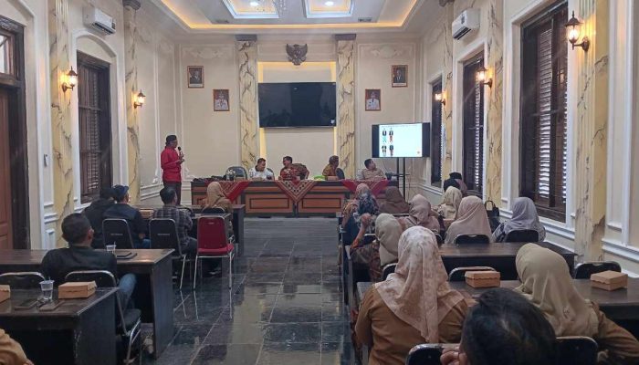 DKUPP Sumenep Berikan Pembinaan Menangkap Peluang Kepada Puluhan Pelaku Usaha