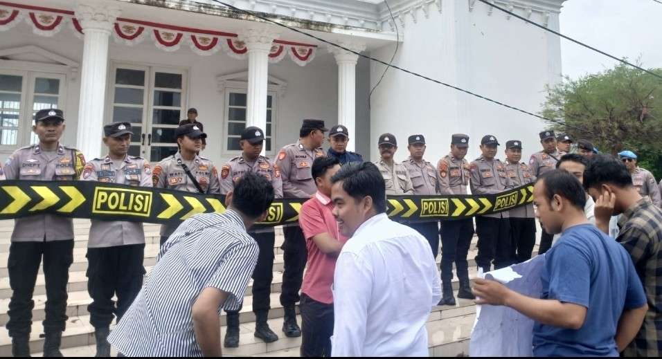 Mahasiswa Nilai PDIP Enggan Berdialog, Aksi Tolak Pilkada Berlangsung Tanpa Tanggapan Partai