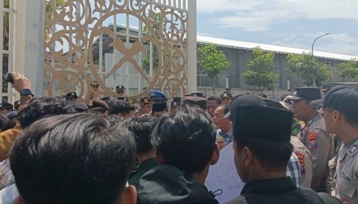 Fraksi DPRD Sumenep Menerima Aspirasi BEMSU Dengan Pernyataan Resmi, Namun Masih Tunduk Pada Pimpinan Pusat
