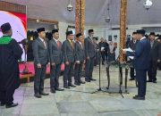 Bupati Fauzi Lantik Komisioner KI Sumenep, Kamarullah Tegaskan Komitmen Wujudkan Daerah Informatif