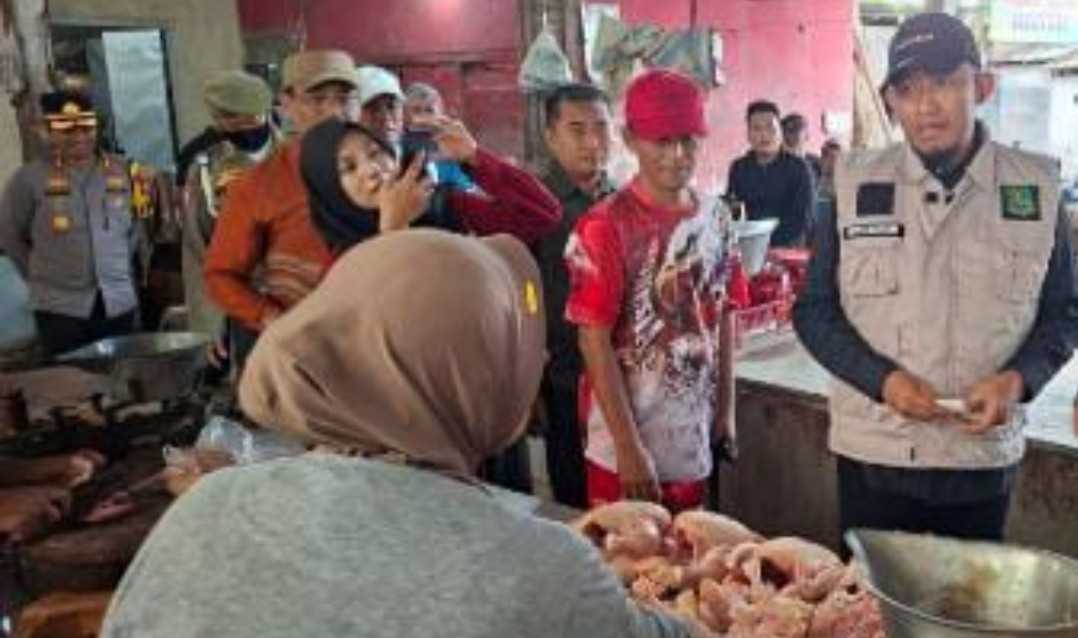 Jelang Ramadan, Bupati Sumenep Sidak Pasar Anom Pantau Harga dan Stok Sembako